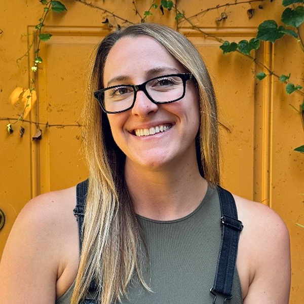 Kira Collins headshot